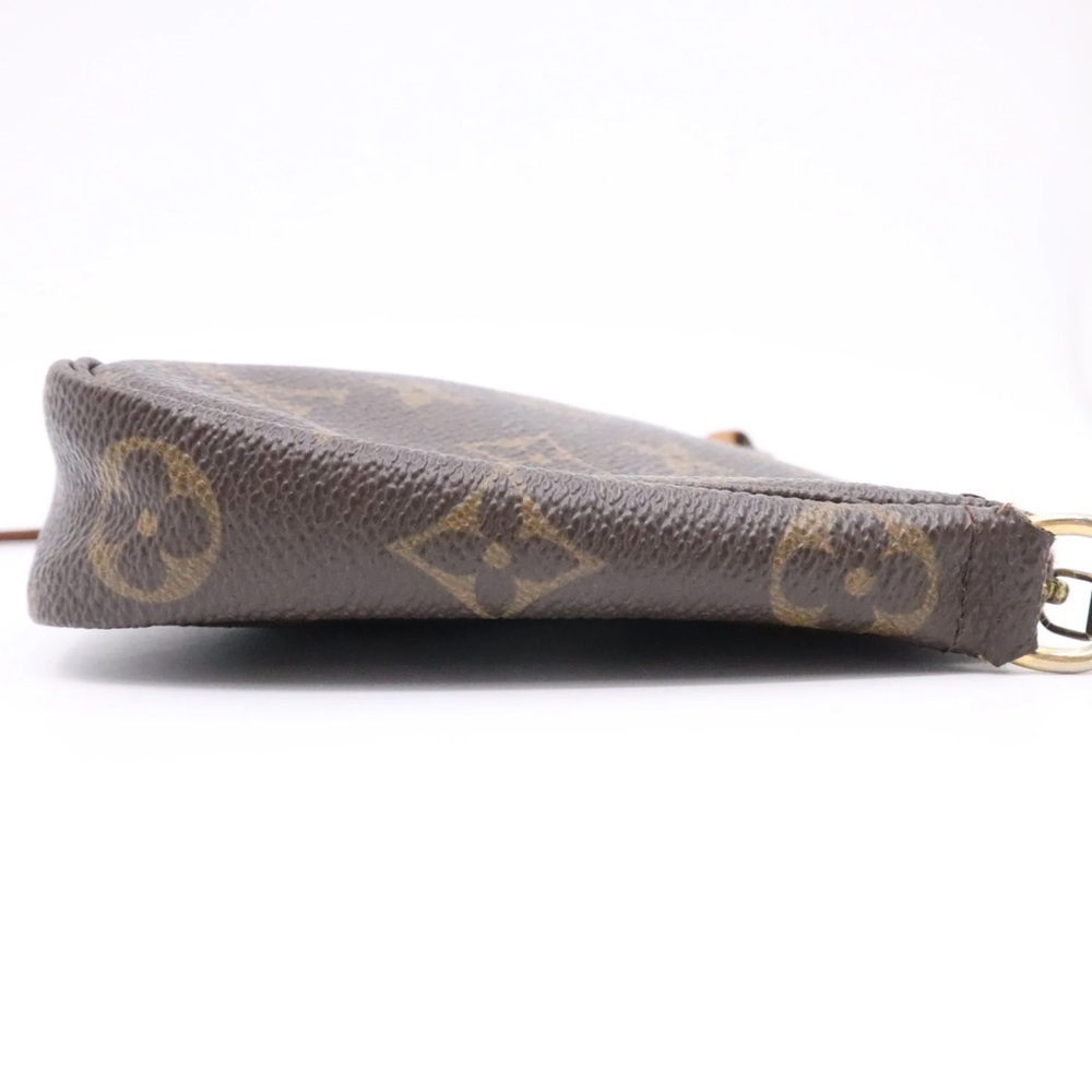 Louis Vuitton Pochette Accessoire Monogram Canvas - Picture 6 of 14